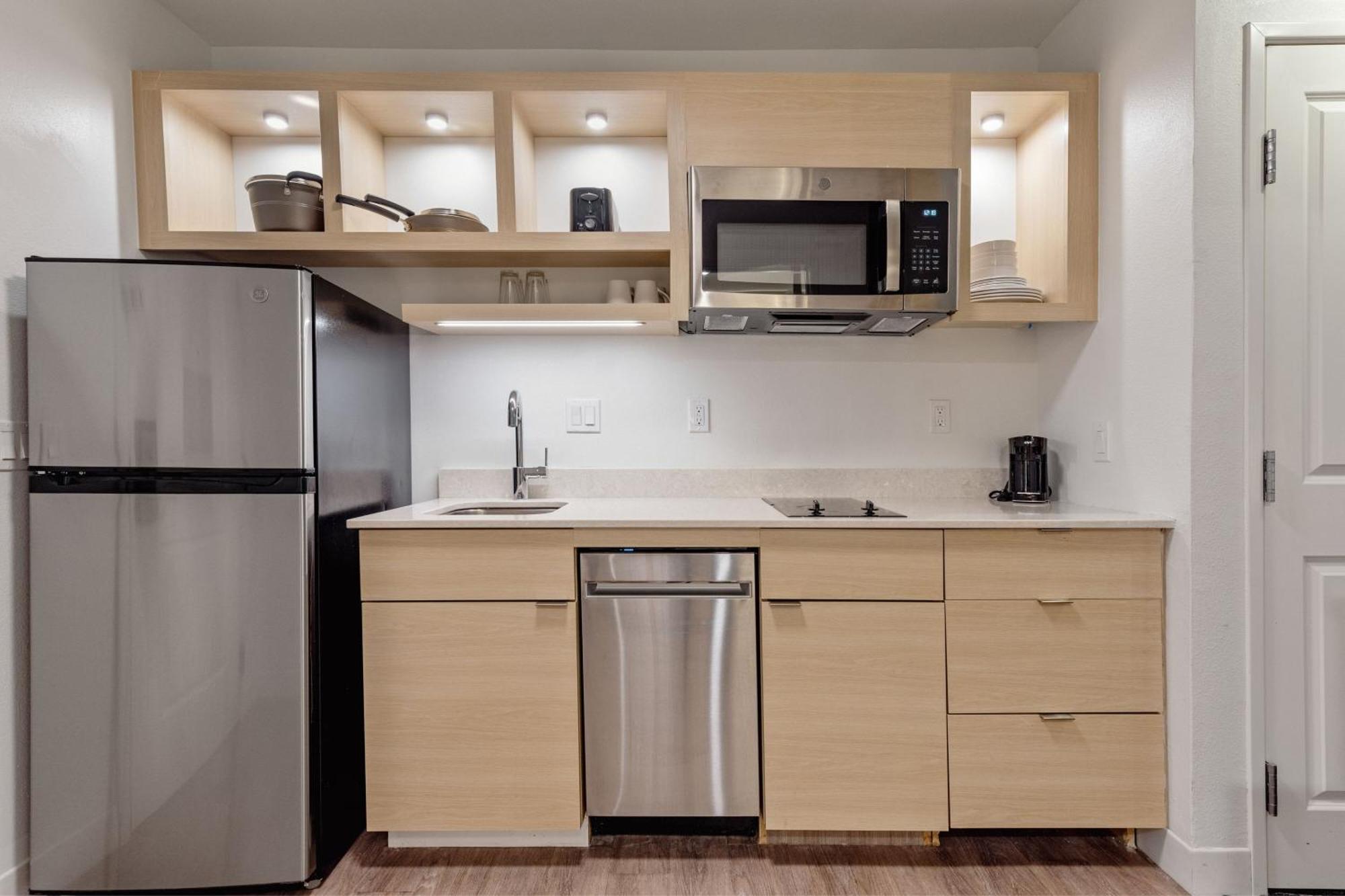 Towneplace Suites By Marriott Pueblo Downtown Екстериор снимка